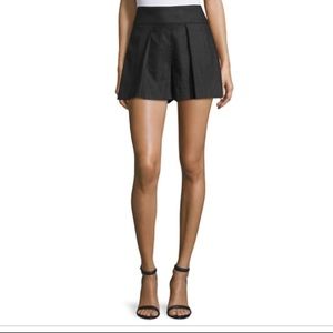 Nicole Miller Stretch Linen High Waisted Shorts